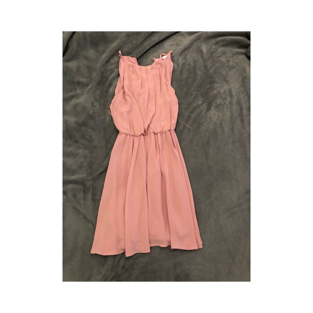 Francesca’s pink dress